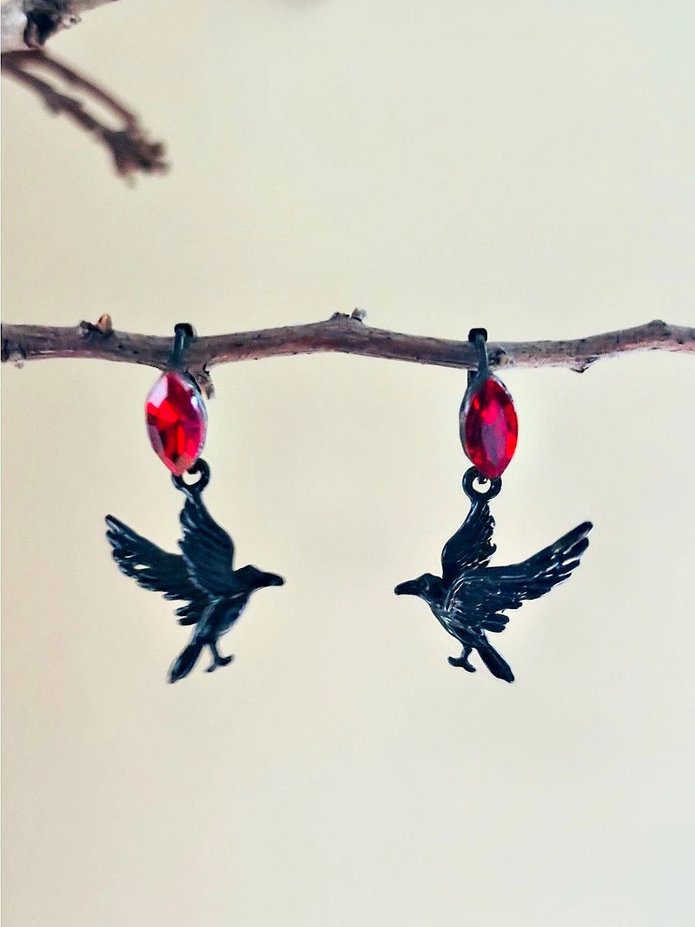 🍏50% OFF/3+...Gothic Red & Black Crow Earrings